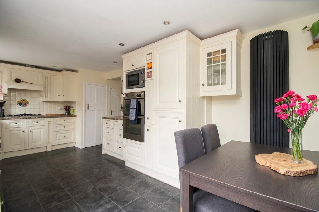 Additional image 5 of 3 bed semi-detached house for saleBrockmans Close, Minster, Ramsgate CT12