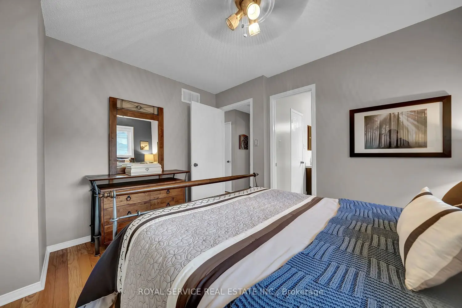 6 Goodwin Avenue photo 4