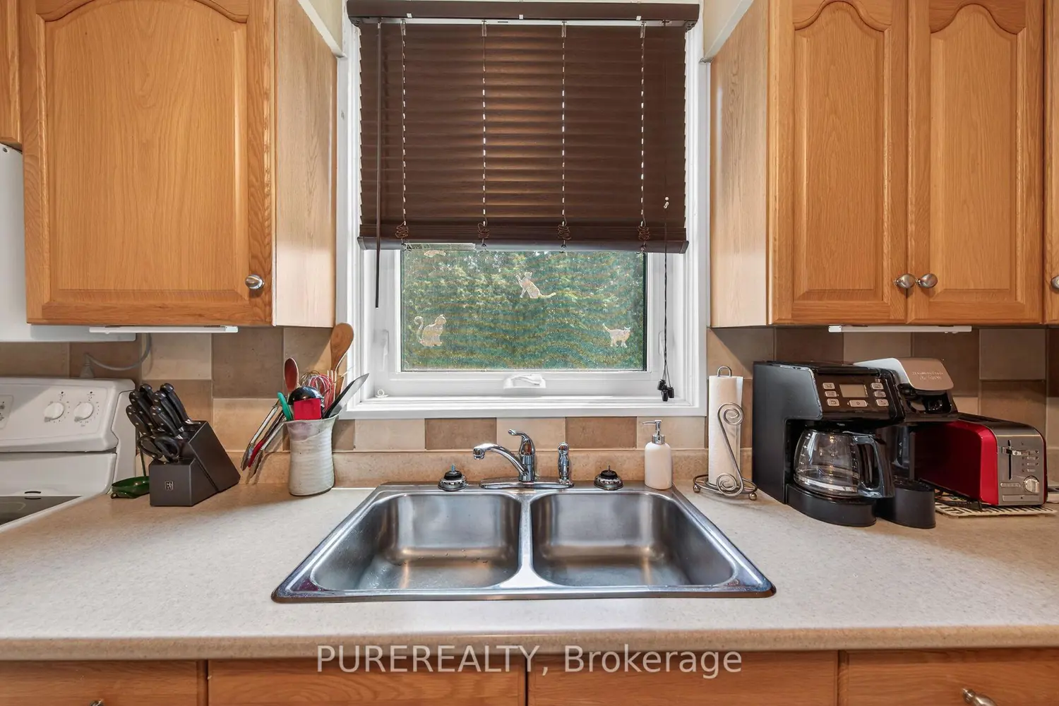 Additional image 8 of 263 East 38Th Street