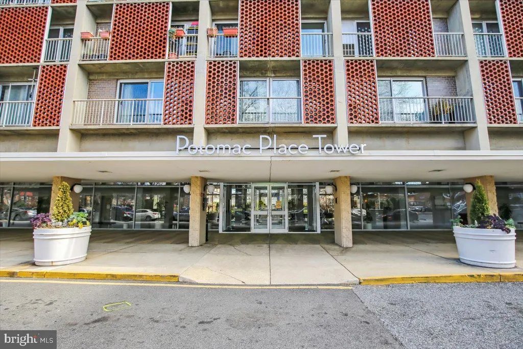 Additional image 18 of 800 4th Street SW Unit N604, Washington, DC 20024