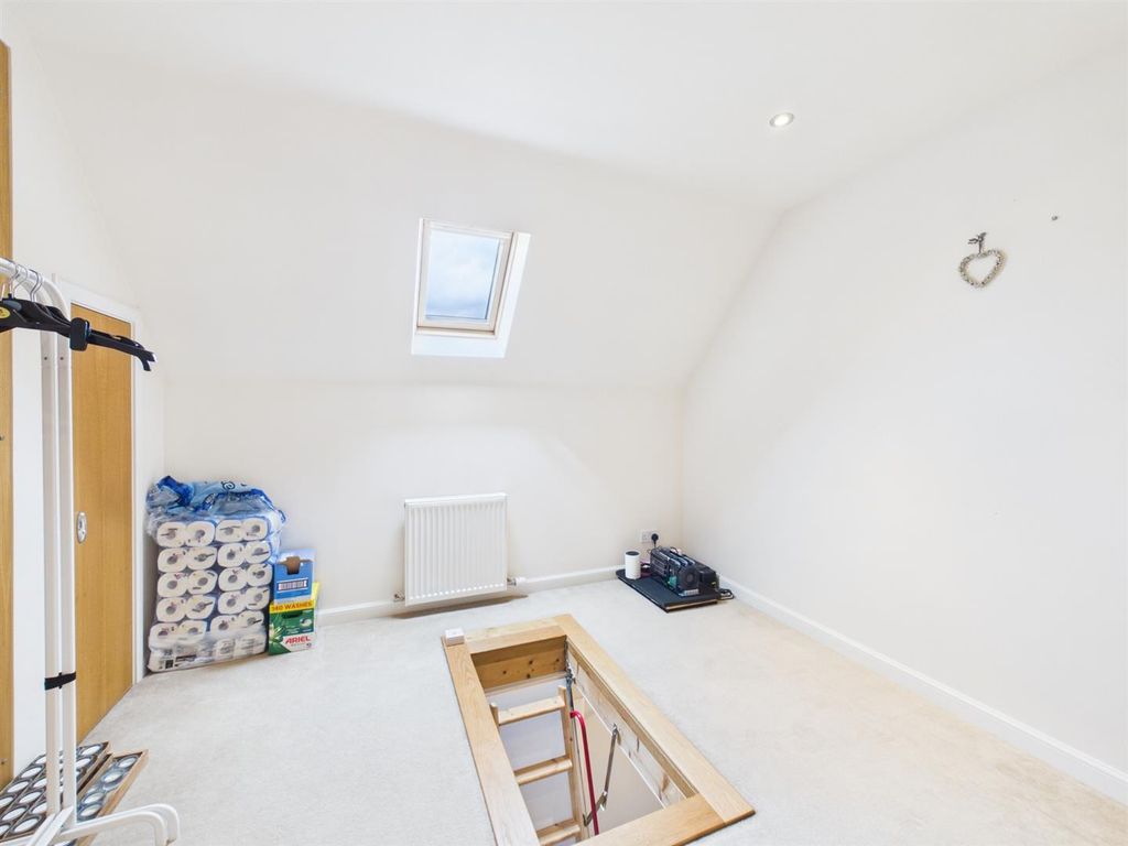 Additional image 13 of 2 bed terraced house for sale11 Hall Park, Abernethy PH2