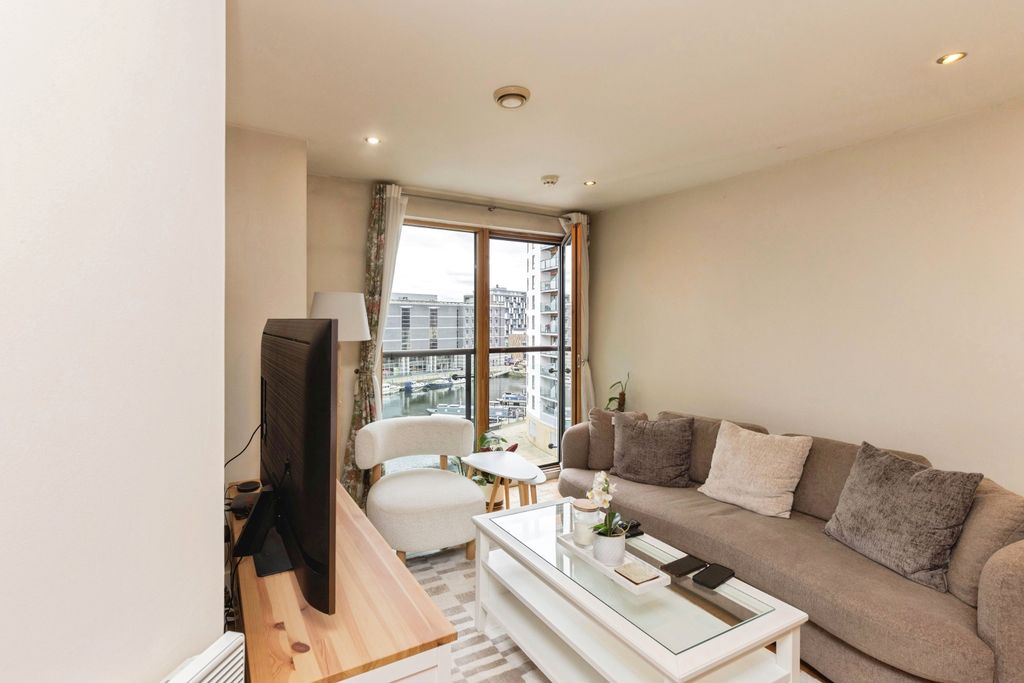 Additional image 2 of 2 bed flat for saleArmouries Way, Leeds LS10