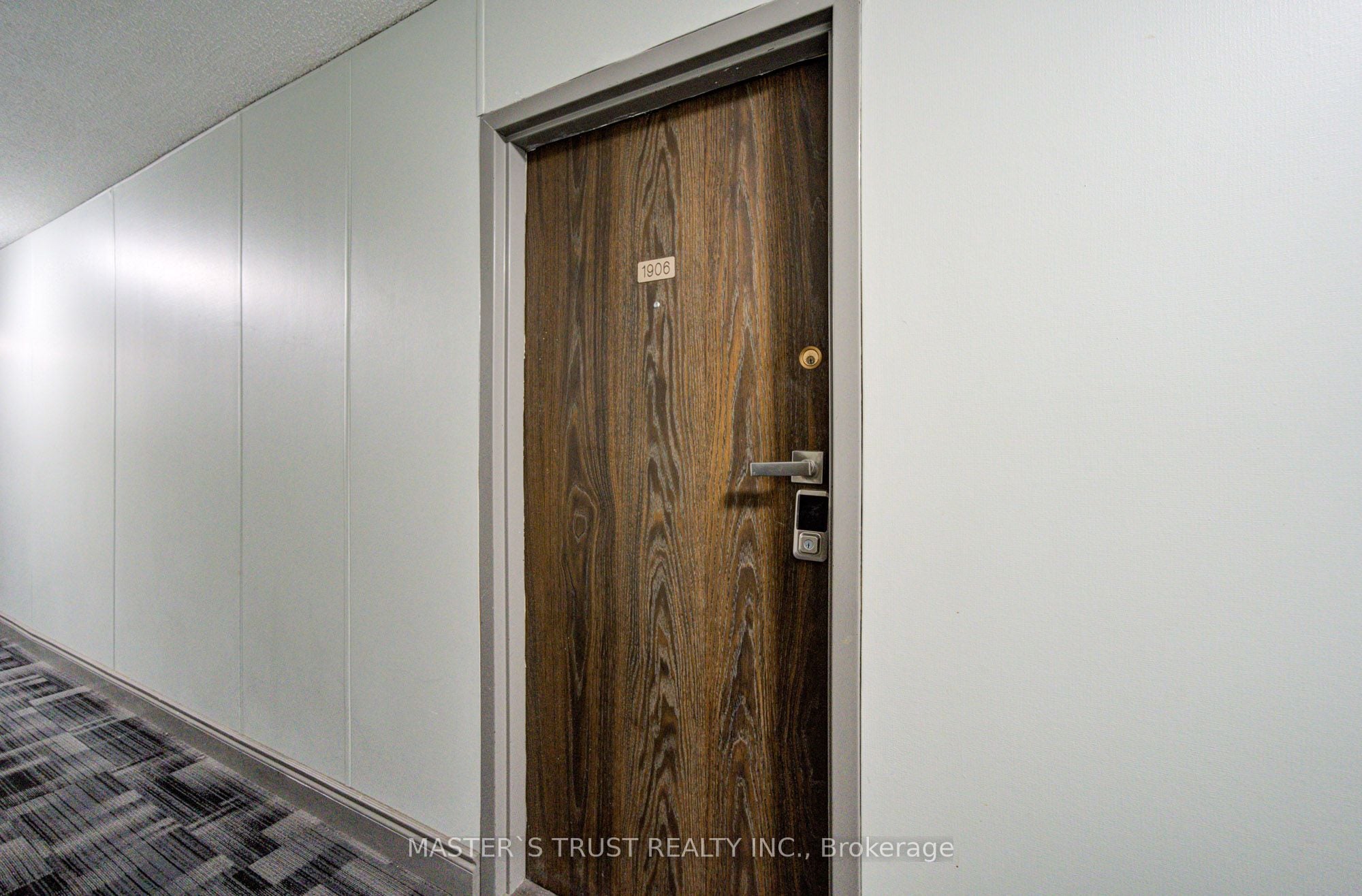 Additional image 5 of 1906-390 Dixon Road, Toronto, ON, M9R 1T4