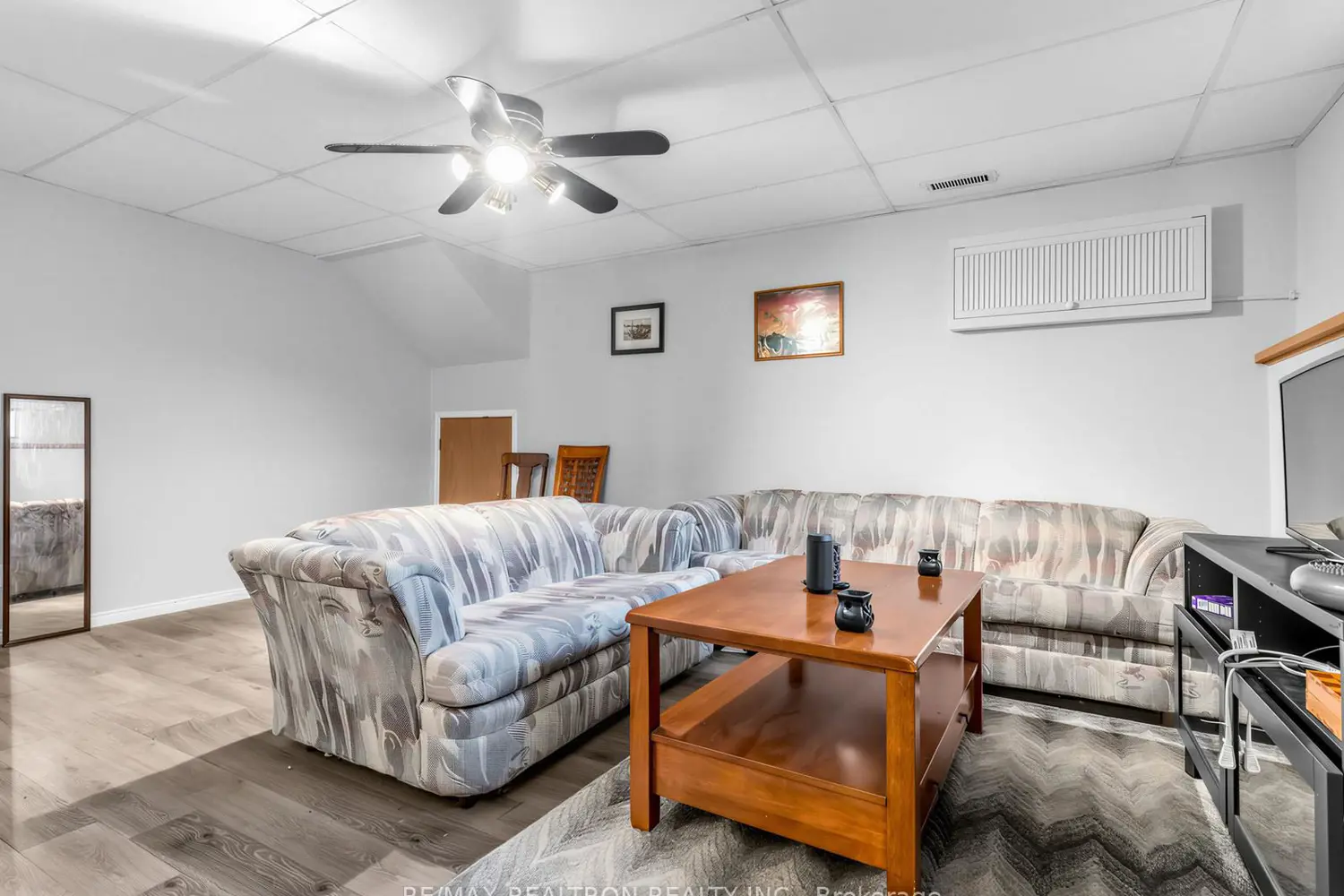 Additional image 11 of 1338 Killarney Beach Road