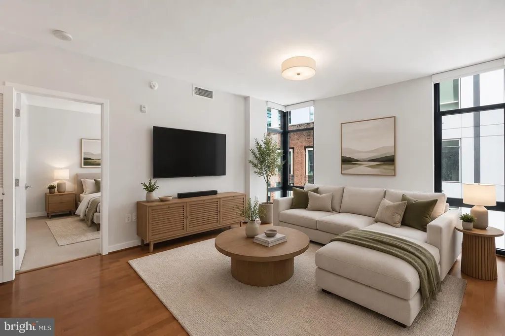 Additional image 2 of 1010 Massachusetts Avenue NW Unit 812, Washington, DC 20001
