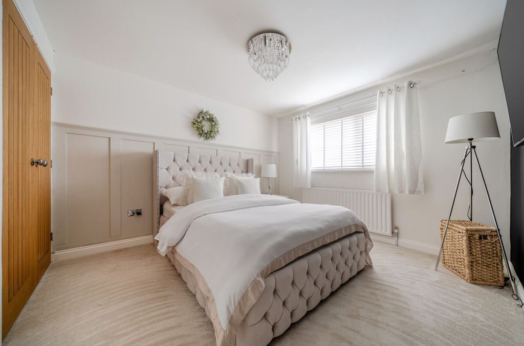 Additional image 2 of 3 bed semi-detached house for saleBrockmans Close, Minster, Ramsgate CT12