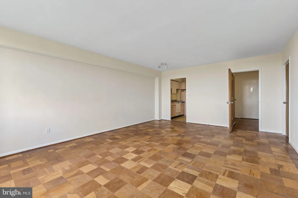 Additional image 4 of 3315 Wisconsin Avenue NW Unit 802, Washington, DC 20016