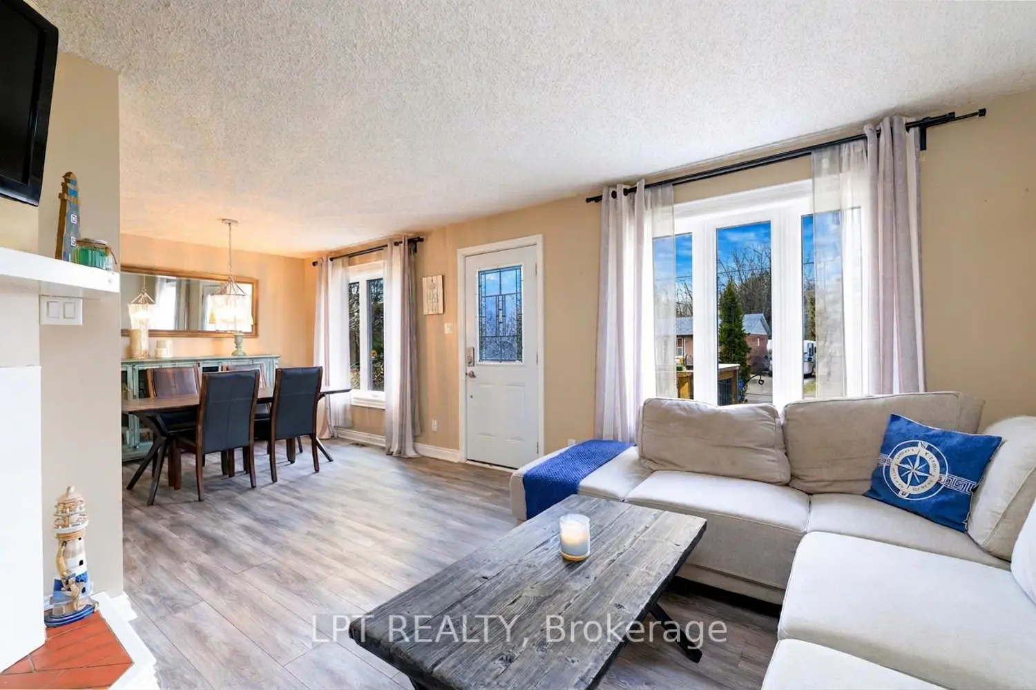 11 Hardwood Drive photo 4