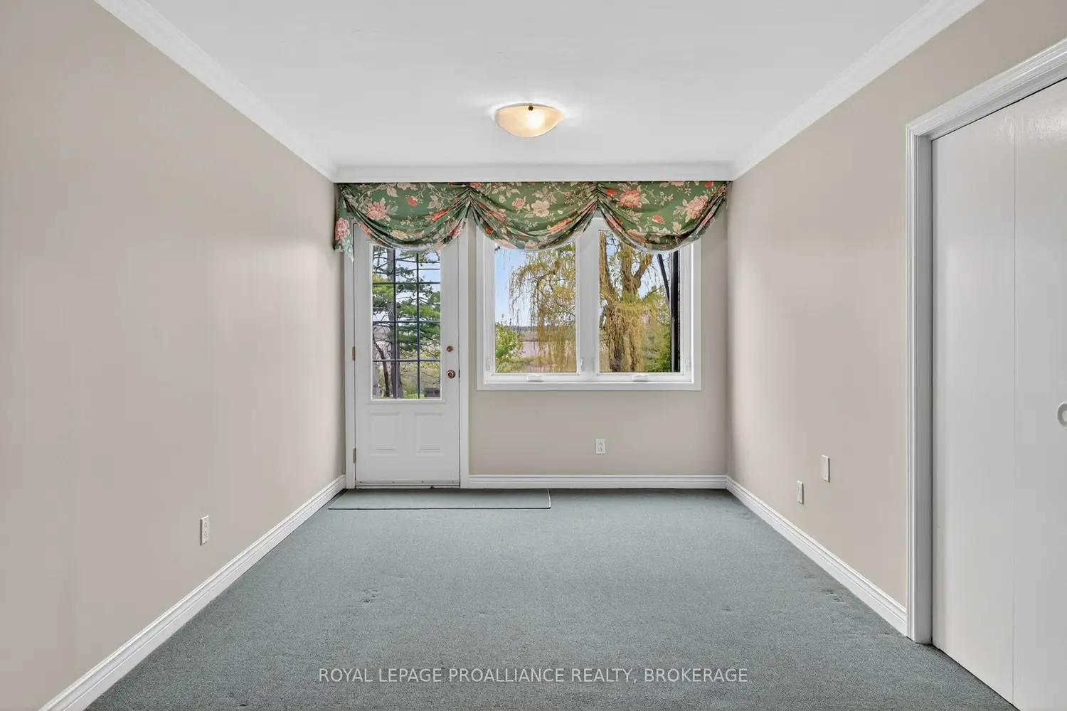 Additional image 14 of 209 Fairway Hill Crescent