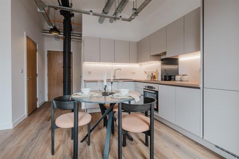 Bradford Road, Manchester M40, New home