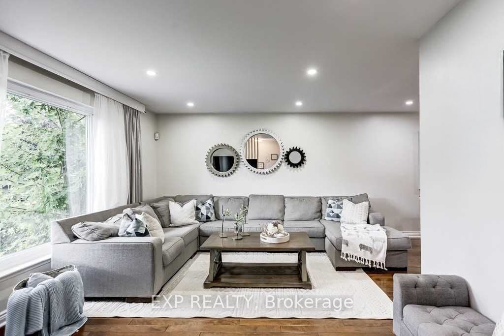 Additional image 3 of Upper-72 Billington Crescent, Toronto, ON, M3A 2G6