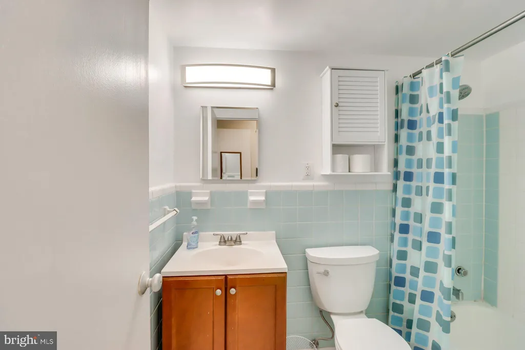 Additional image 8 of 2710 Macomb Street NW Unit 303, Washington, DC 20008