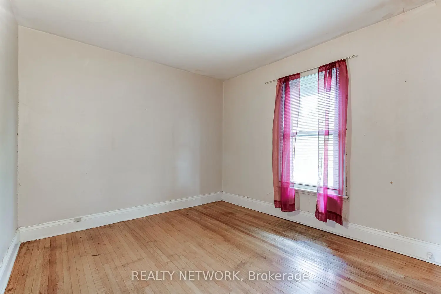 Additional image 9 of 18 Fairleigh Crescent