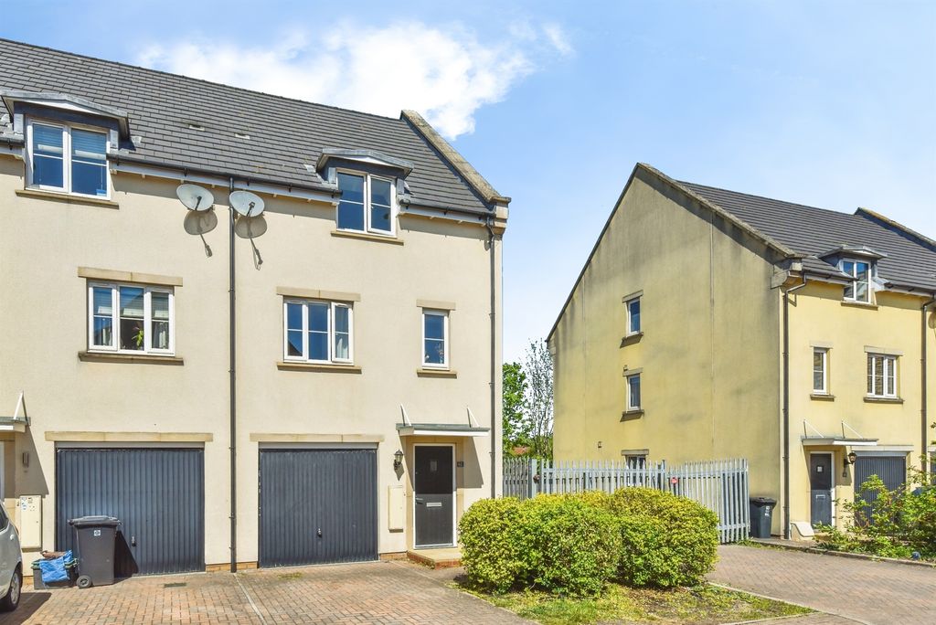 3 bed end terrace house for saleGreat Western Street, Frome BA11