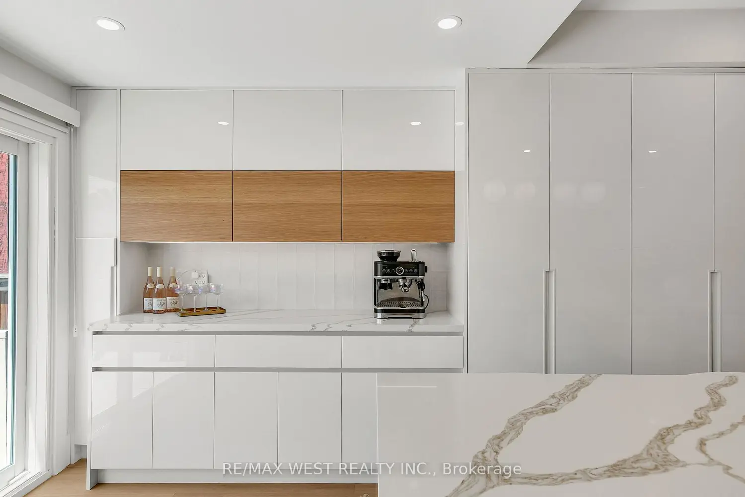 106 Brookside Avenue photo 5