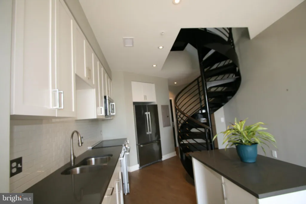 Additional image 7 of 2550 17th Street NW Unit 612, Washington, DC 20009