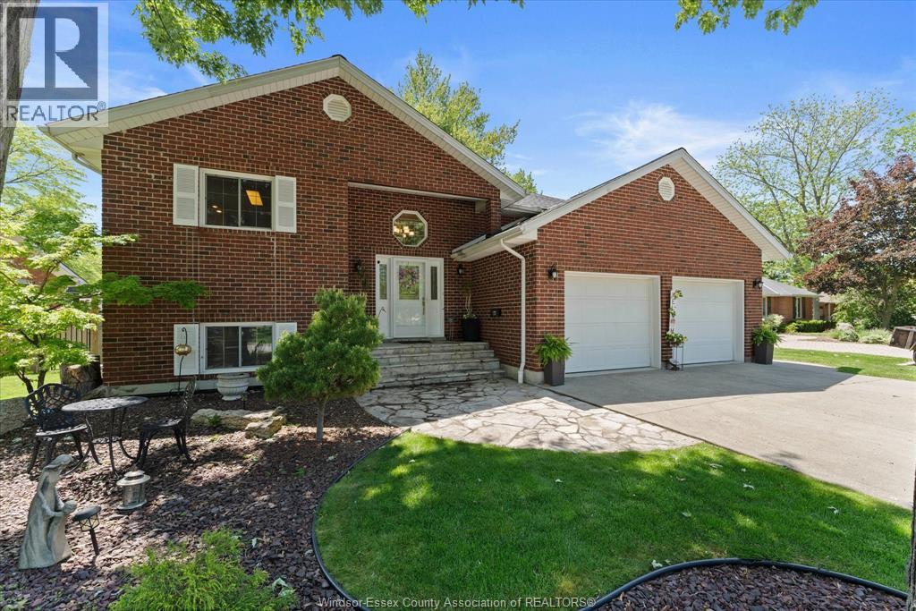 270 Irwin Avenue, Essex, ON, N8M2T6