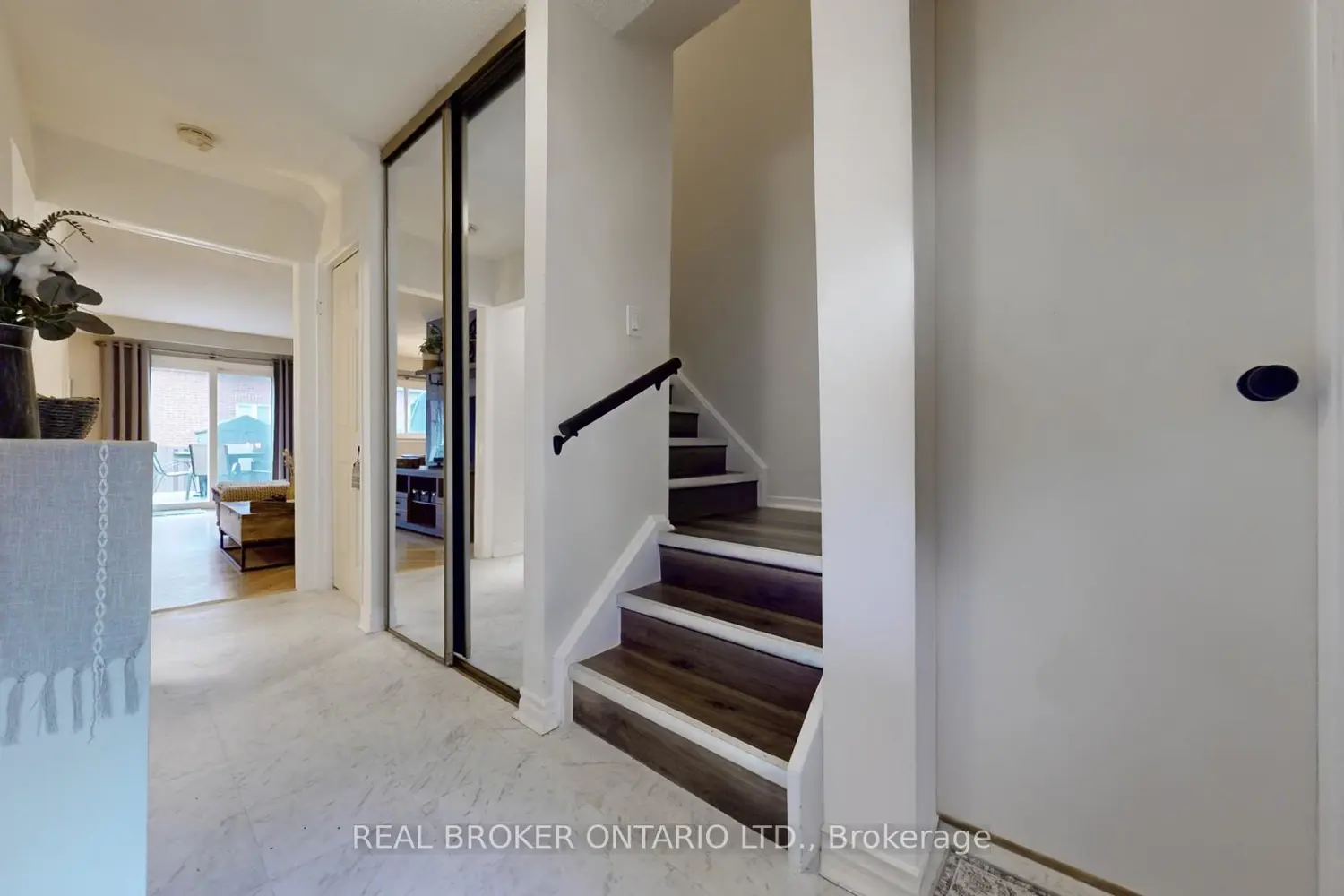 Additional image 9 of 12 Woodglen Way