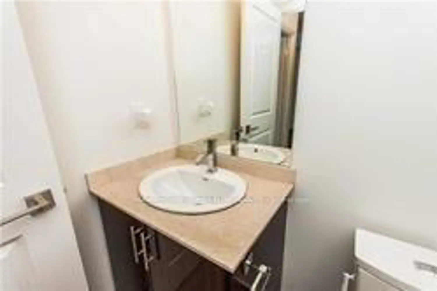 Additional image 9 of 7161 Yonge Street 1133