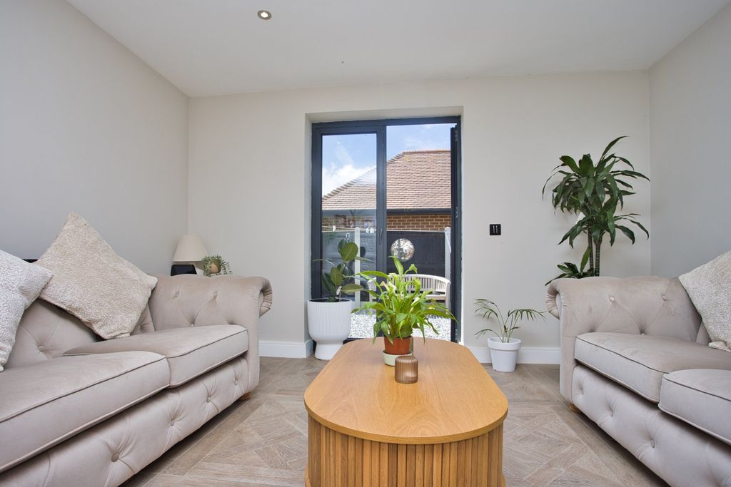 Additional image 11 of 4 bed detached house for saleMonkton Road, Minster, Ramsgate, Kent CT12