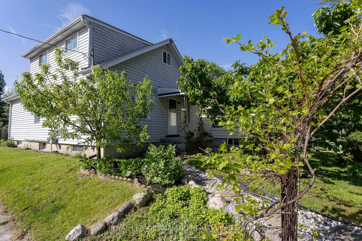 453 Salisbury Street