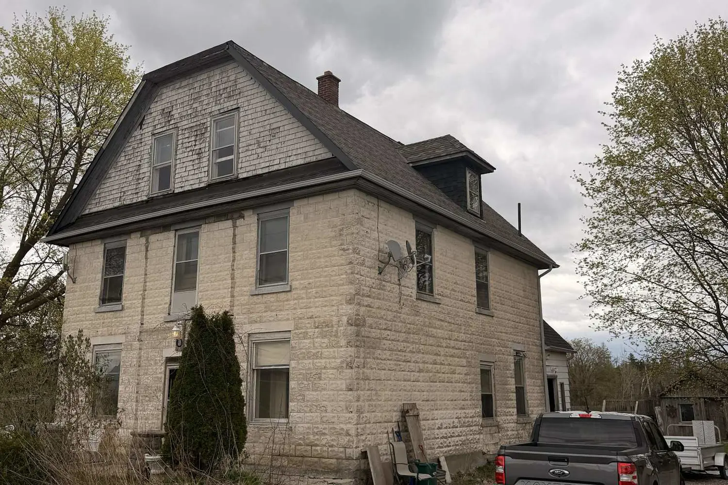 9072 Guelph Junction Road photo 2