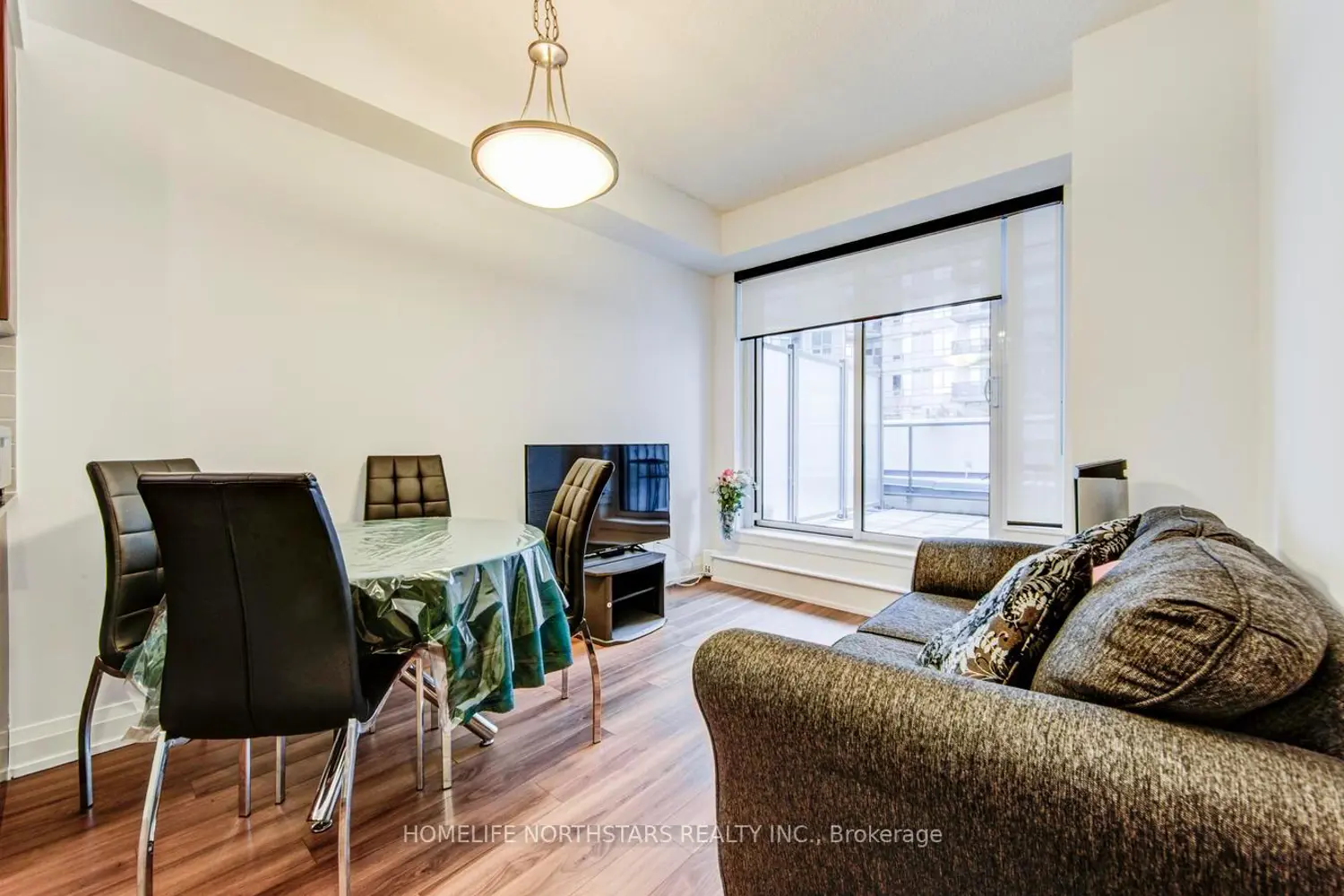 Additional image 7 of 7165 Yonge Street 432