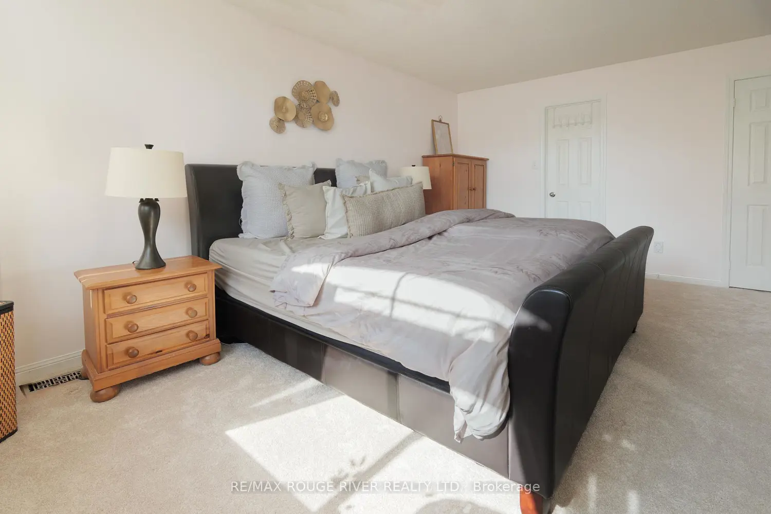 Additional image 11 of 463 Summerpark Crescent
