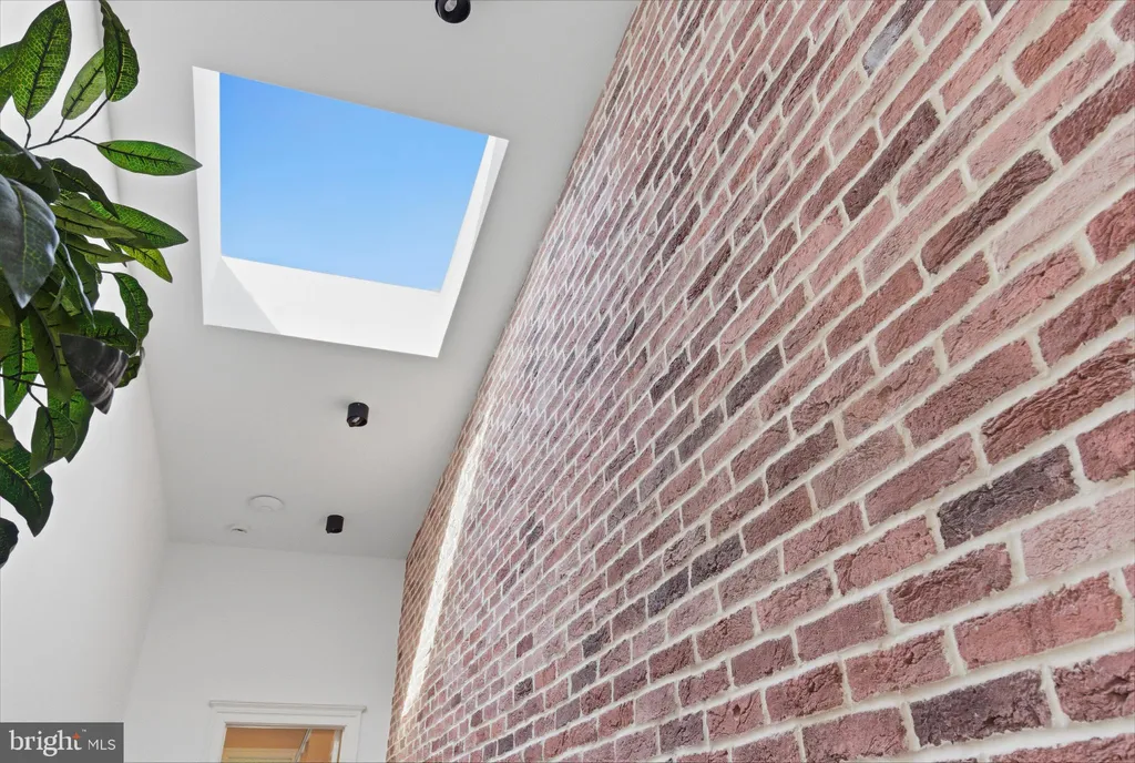 Additional image 91 of 1223 Fairmont Street NW, Washington, DC 20009