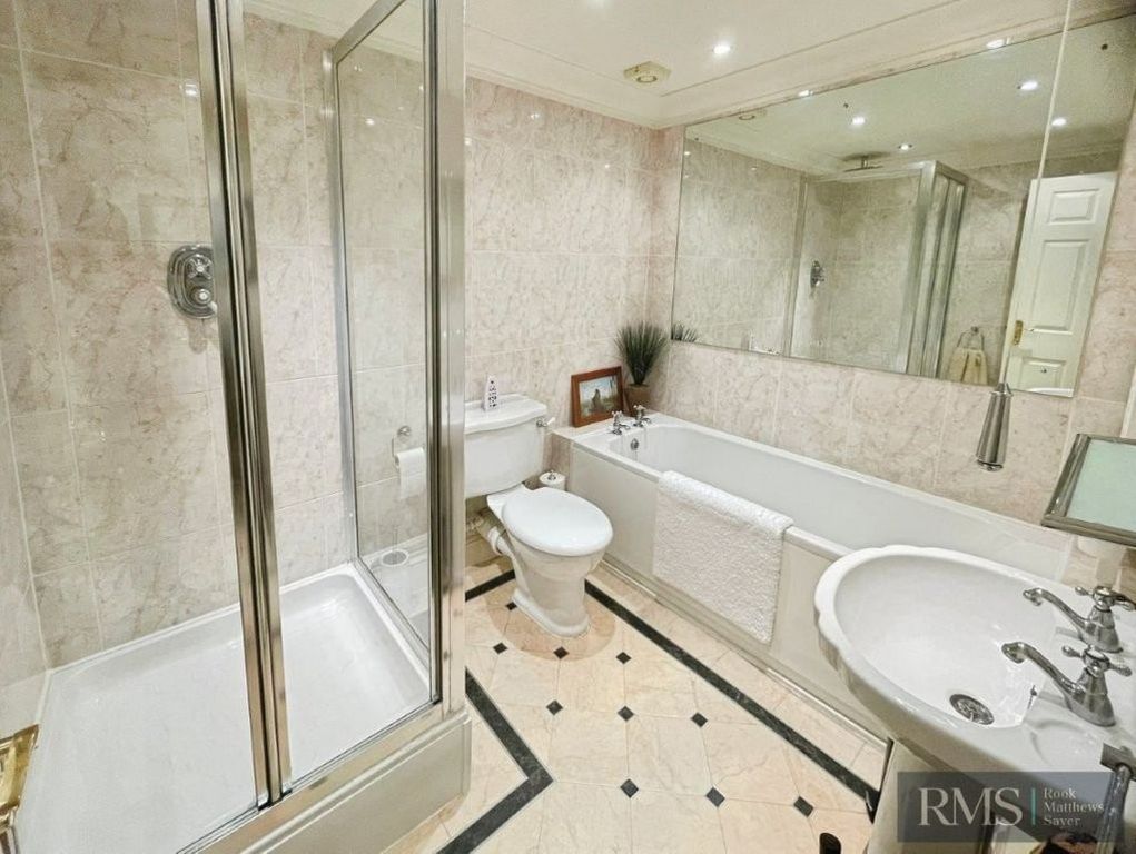 Additional image 10 of 4 bed flat for salePrincess Mary Court, Jesmond, Newcastle Upon Tyne NE2
