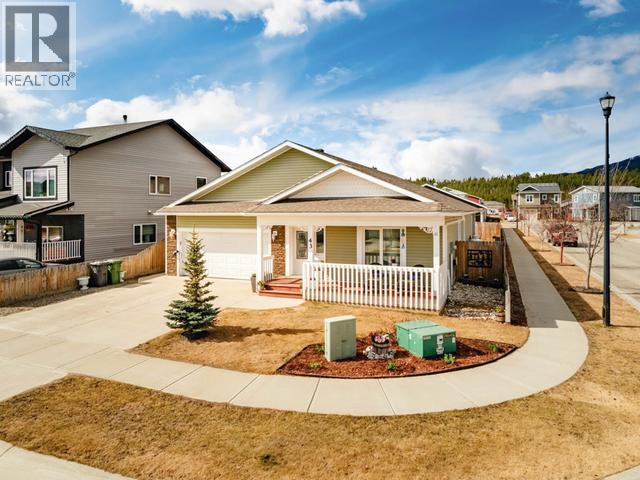 43 DORA CRESCENT