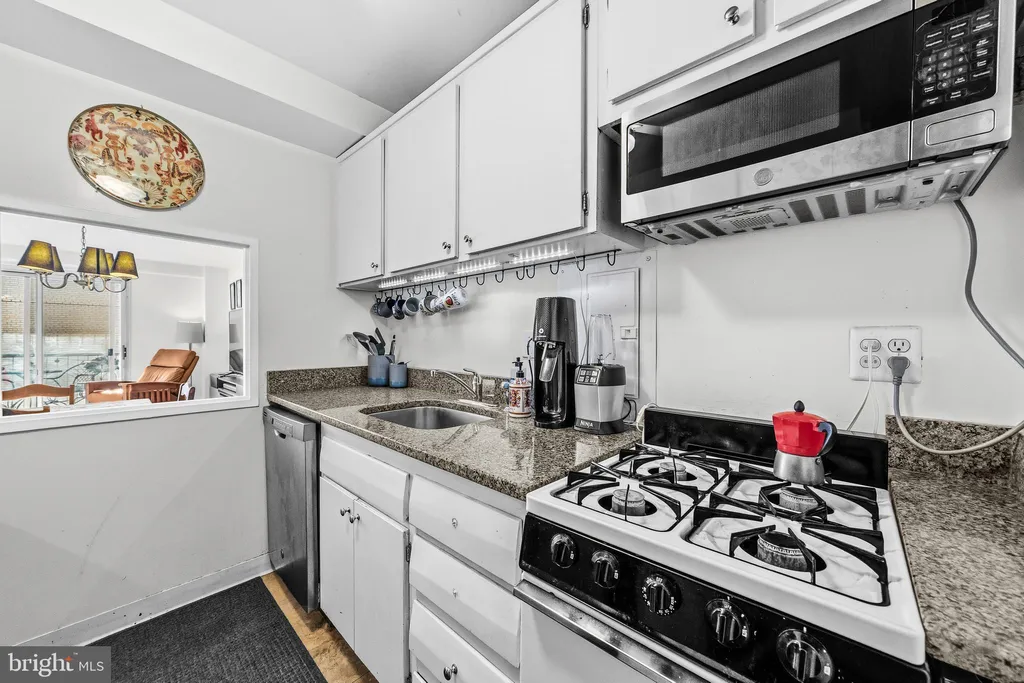 Additional image 7 of 730 24th Street NW Unit 600, Washington, DC 20037
