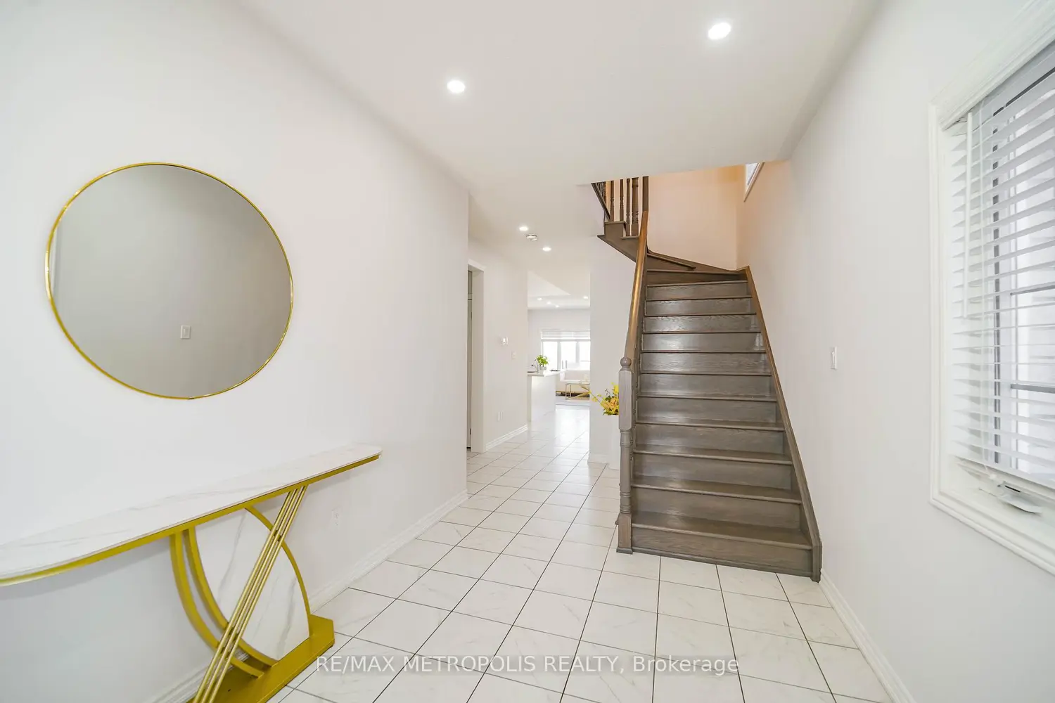 22 Haskins Crescent photo 2