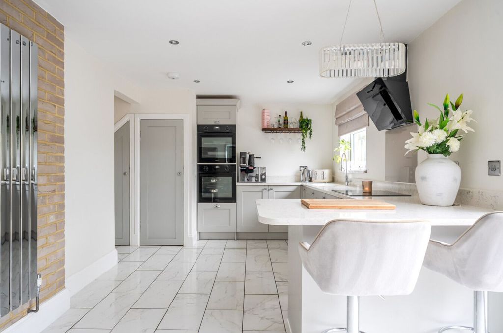 Additional image 6 of 3 bed semi-detached house for saleBrockmans Close, Minster, Ramsgate CT12