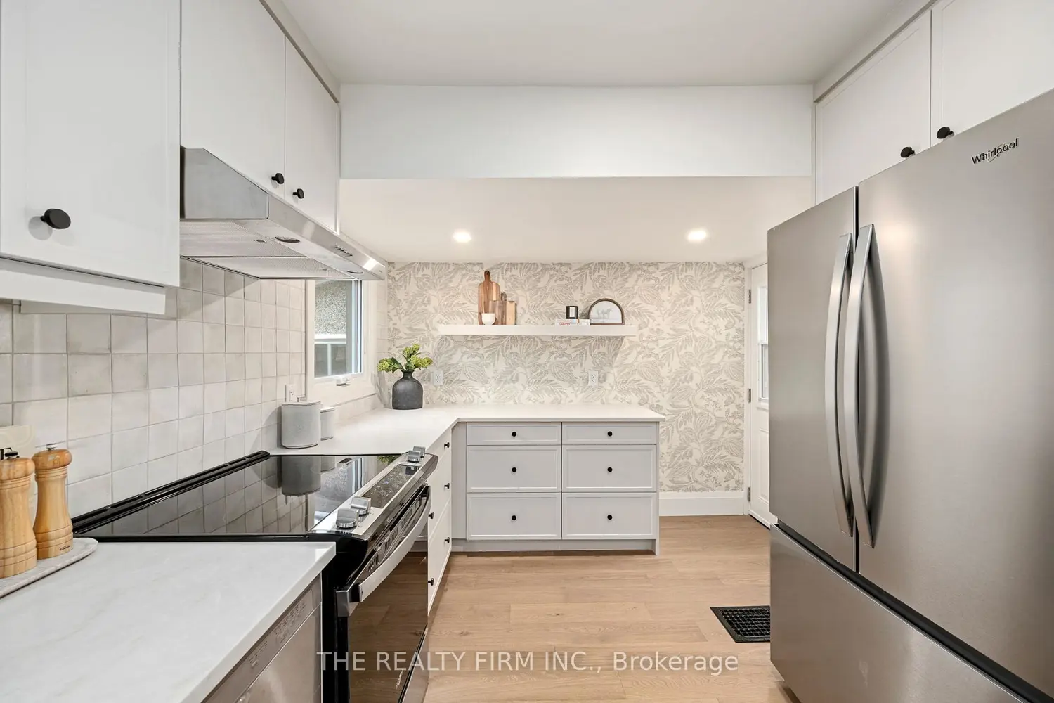 Additional image 9 of 908 Dufferin Avenue