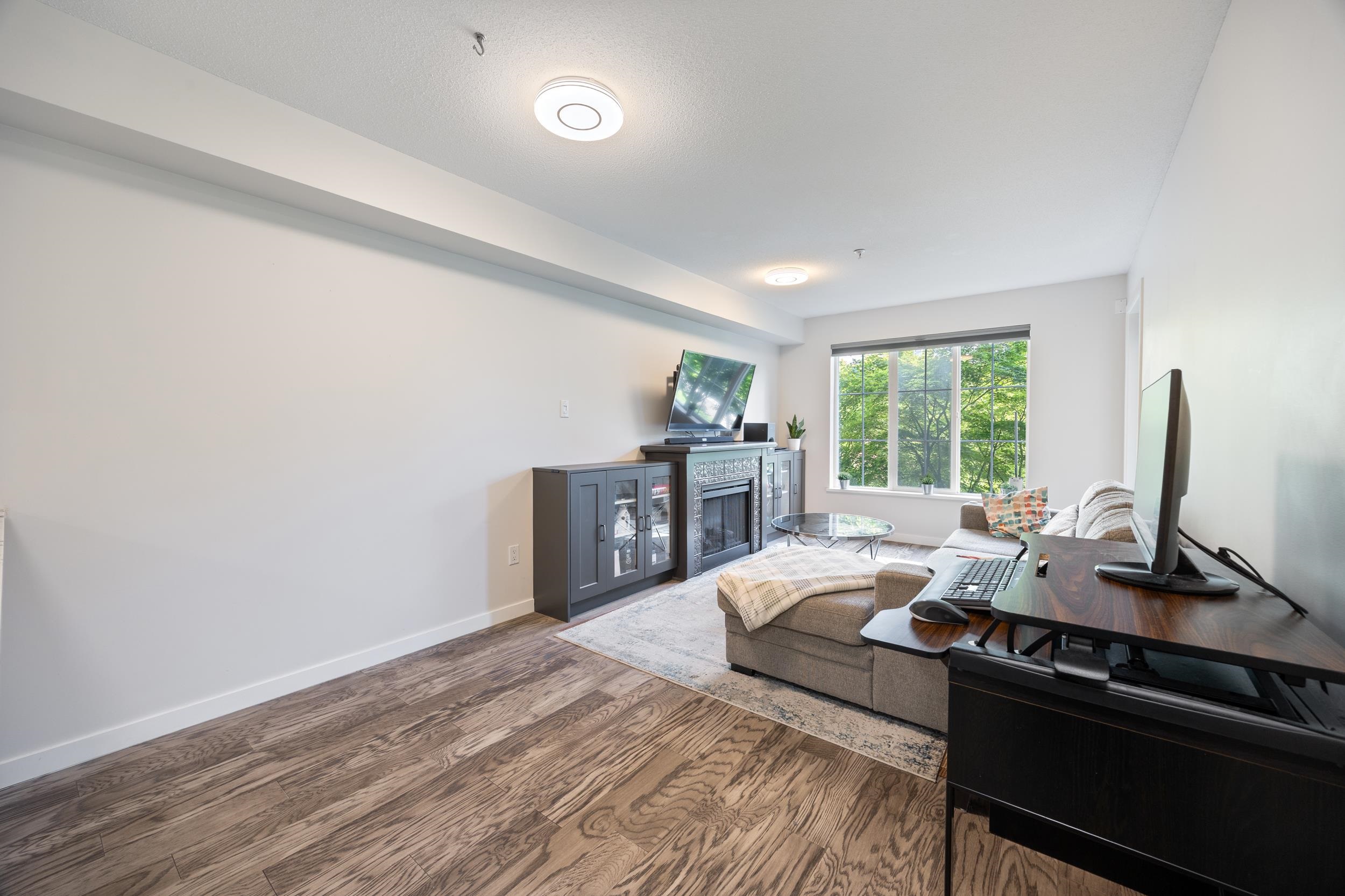 Additional image 5 of 207-14877 100 Avenue, Surrey, BC, V3R 3H1