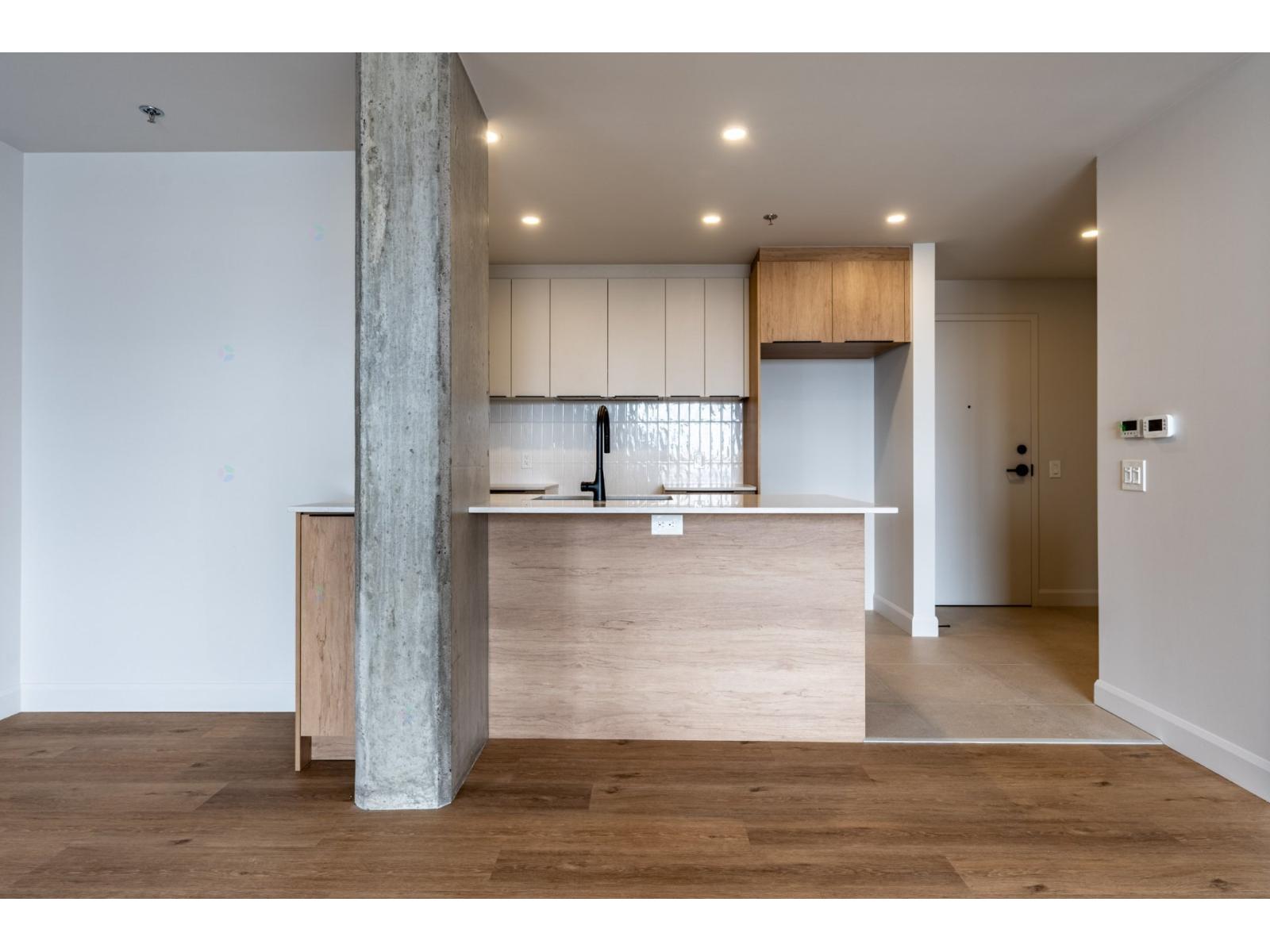 1200 Av. des Draveurs