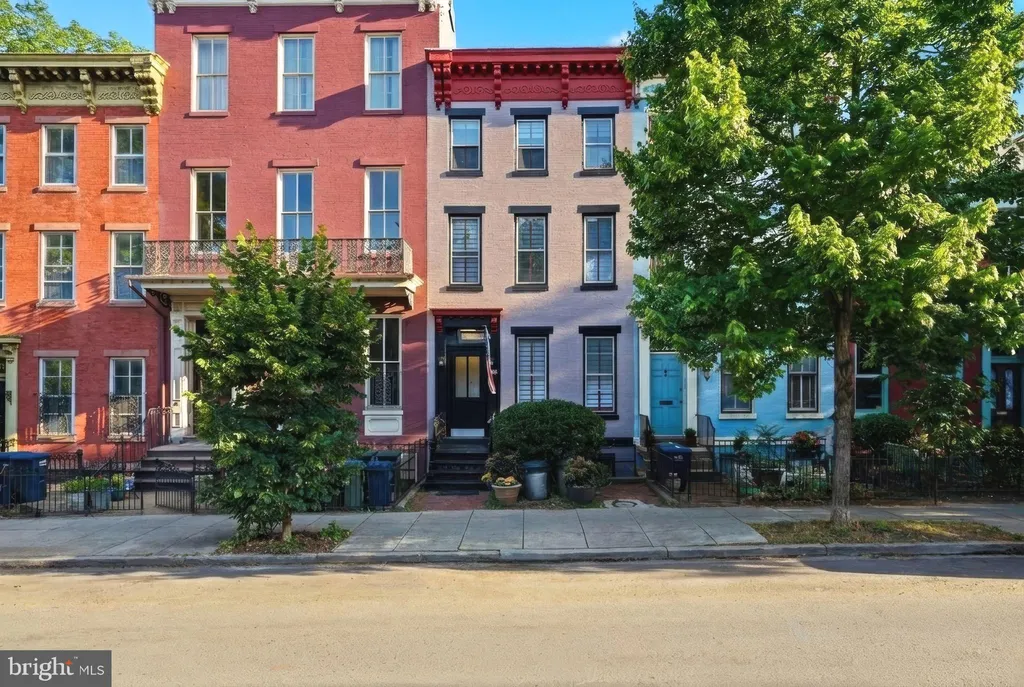313 C Street SE, Washington, DC 20003