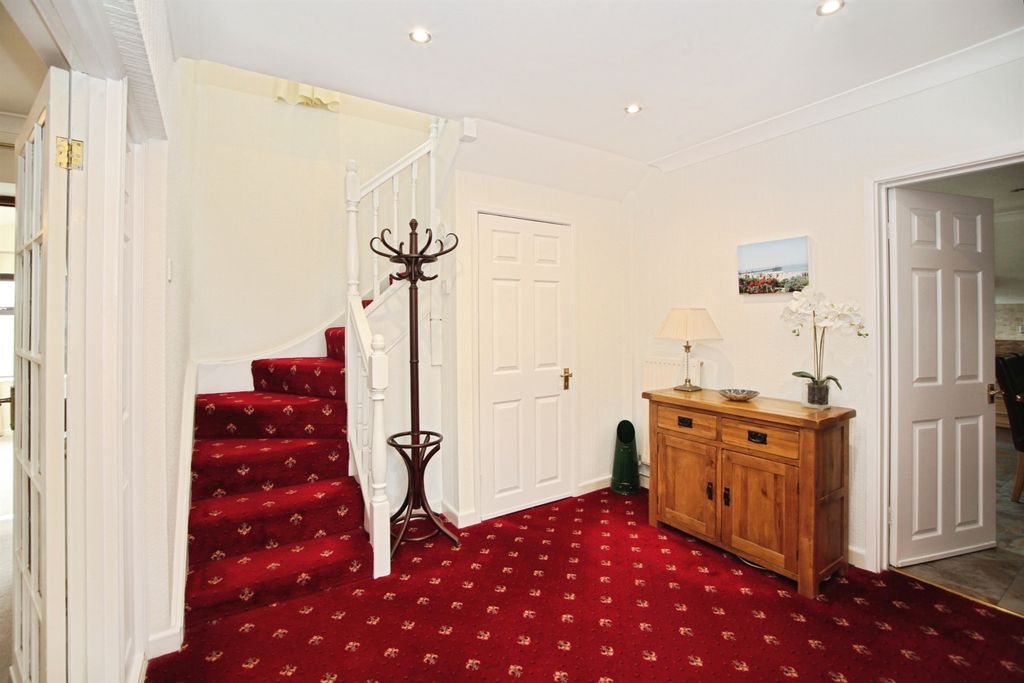 Additional image 15 of 4 bed barn conversion for saleHenstaff Court, Pontyclun CF72