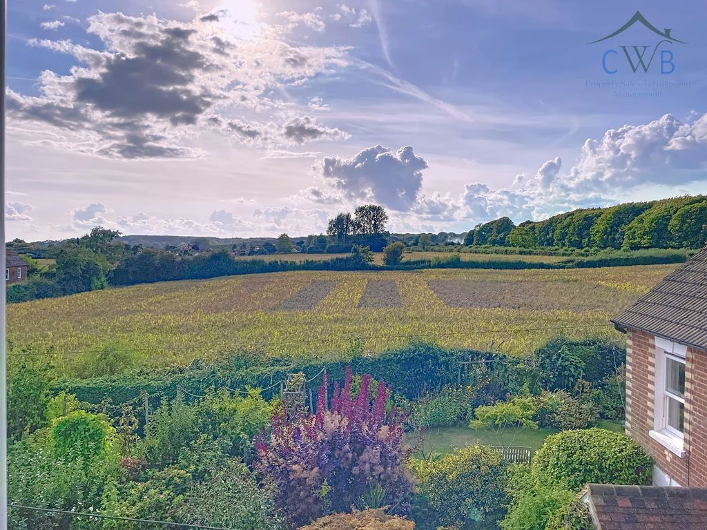 3 bed end terrace house for saleKent Street, Mereworth ME18