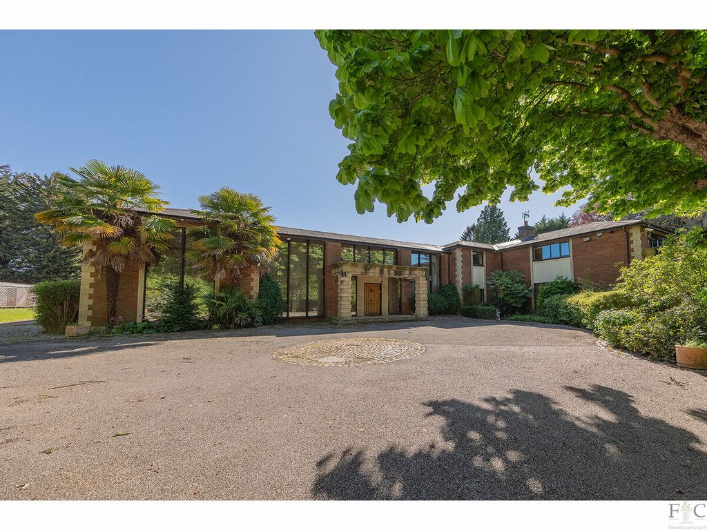 Additional image 36 of 6 bed detached house for saleKnighton Grange Road, Leicester LE2