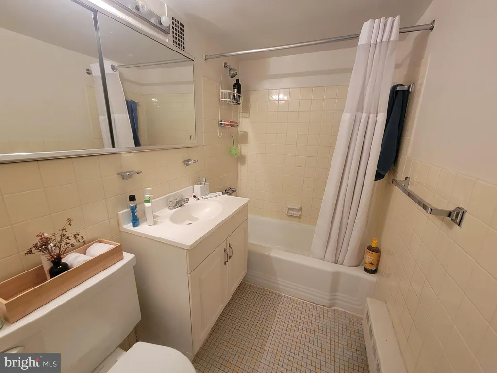 Additional image 10 of 1545 18th Street NW Unit 310, Washington, DC 20036