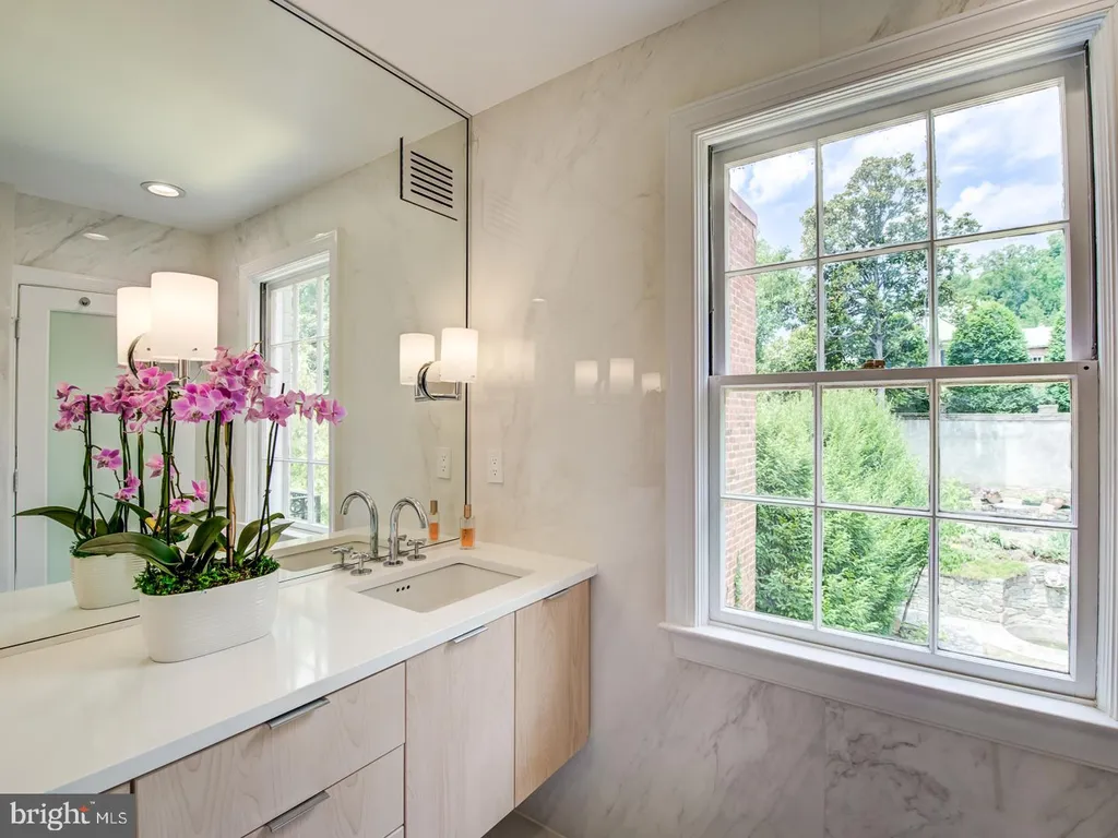 Additional image 63 of 3147 O Street NW, Washington, DC 20007