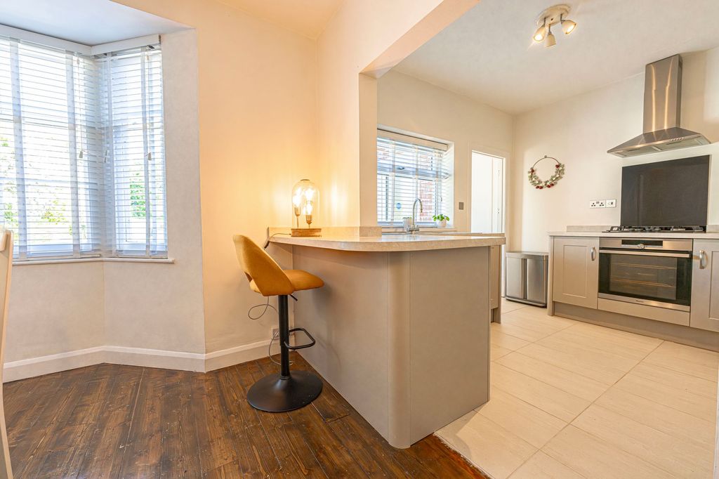 Additional image 8 of 4 bed terraced house for saleBeechwood Road, Newport NP19