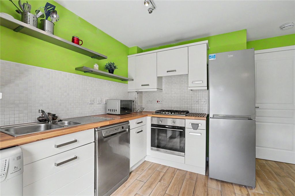 Additional image 11 of 2 bed flat for saleWeir Street, Stirling, Stirlingshire FK8