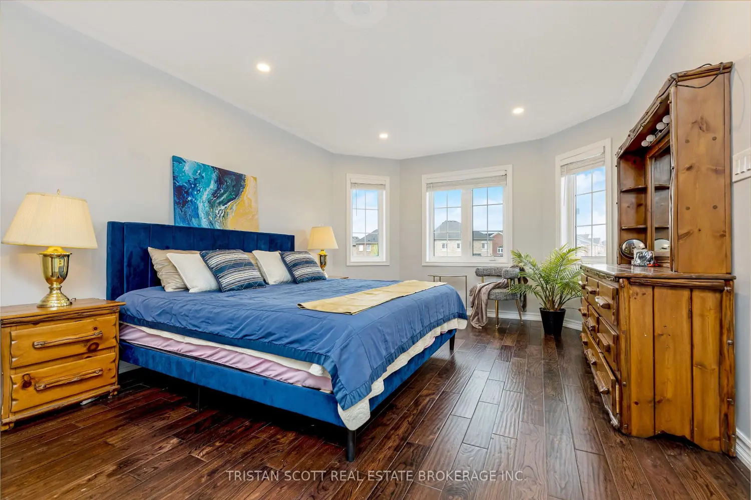 606 Nairn Circle photo 2