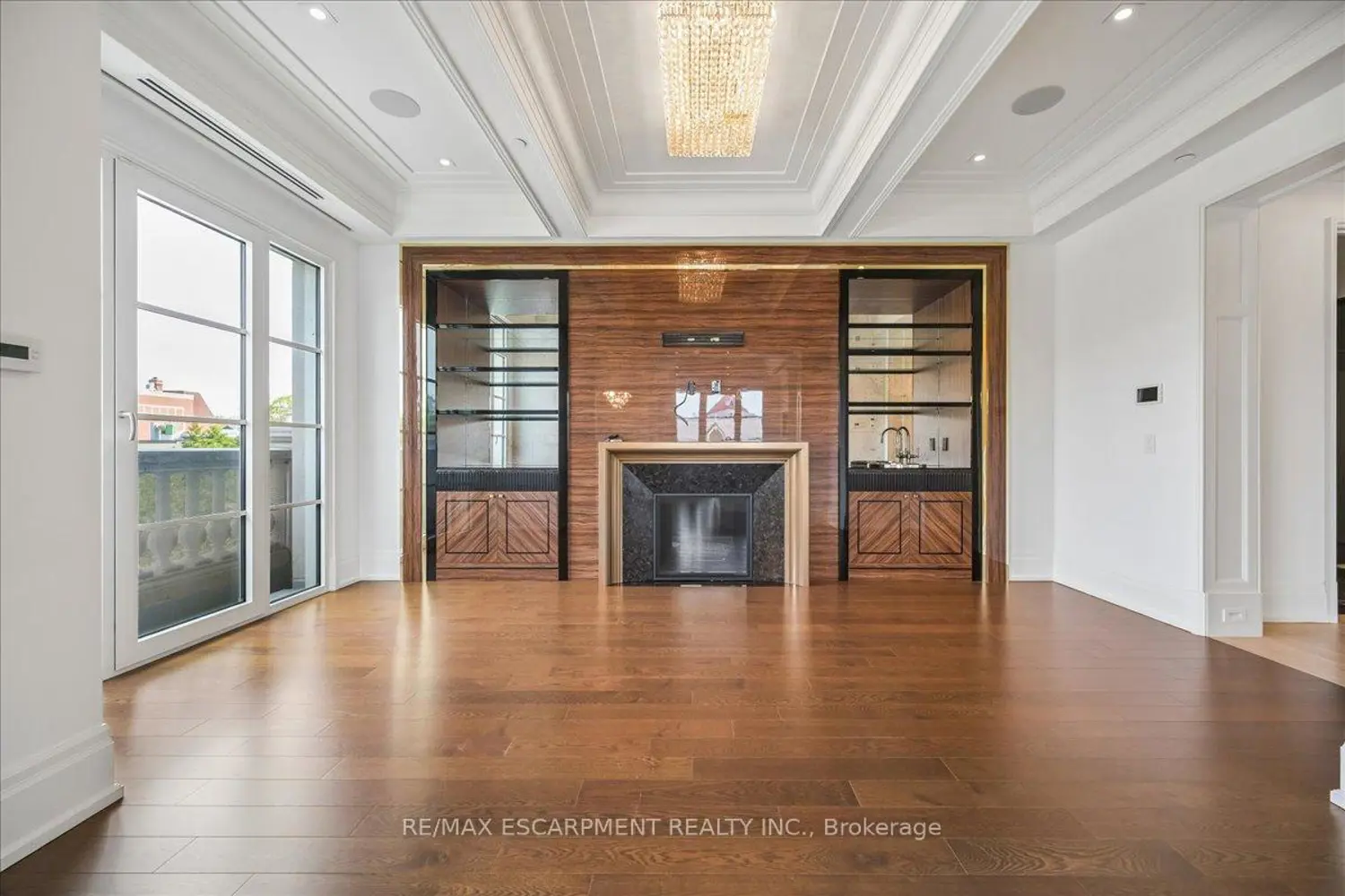 Additional image 10 of 300 Randall Street 211