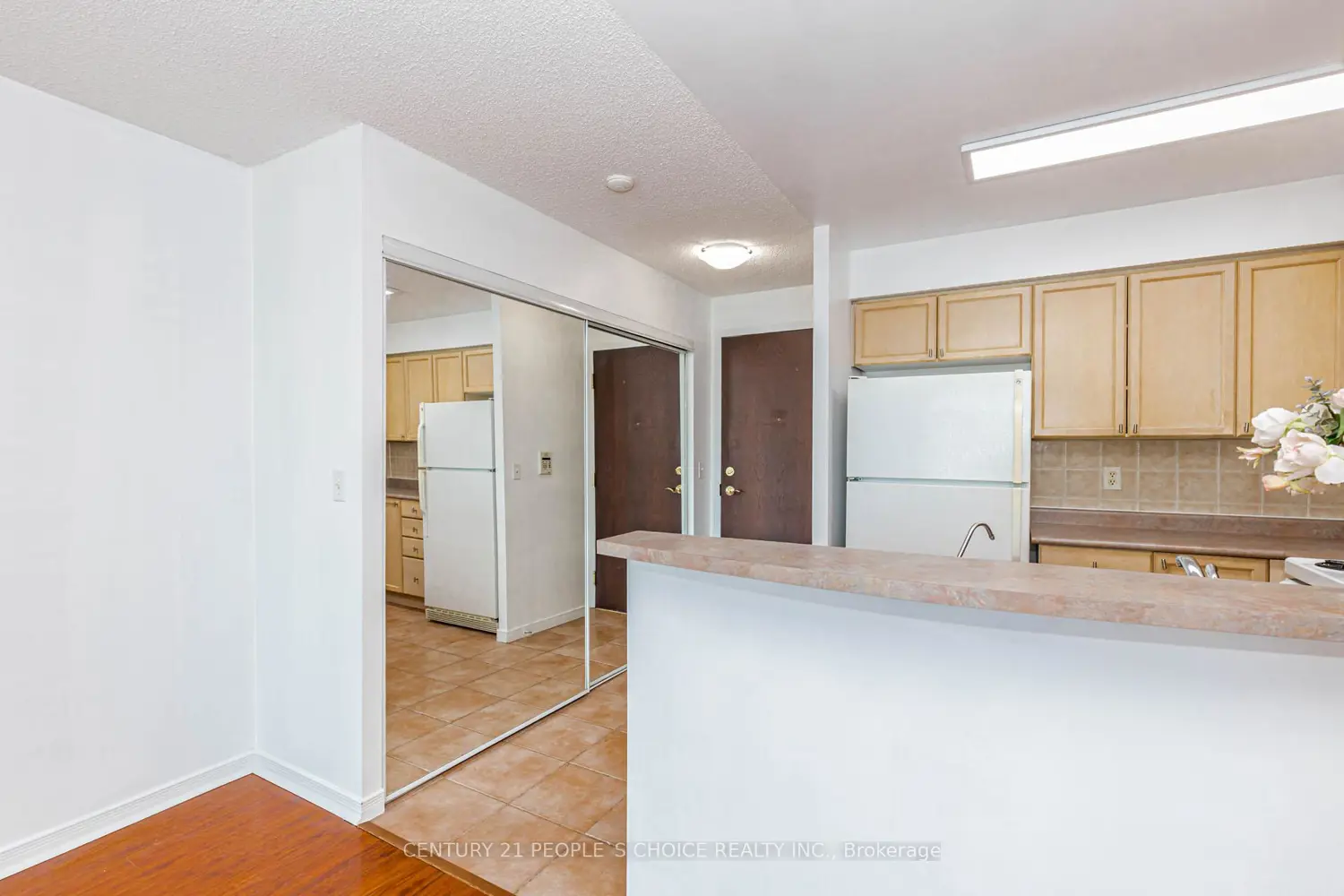 Additional image 10 of 2565 Erin Centre Boulevard 506