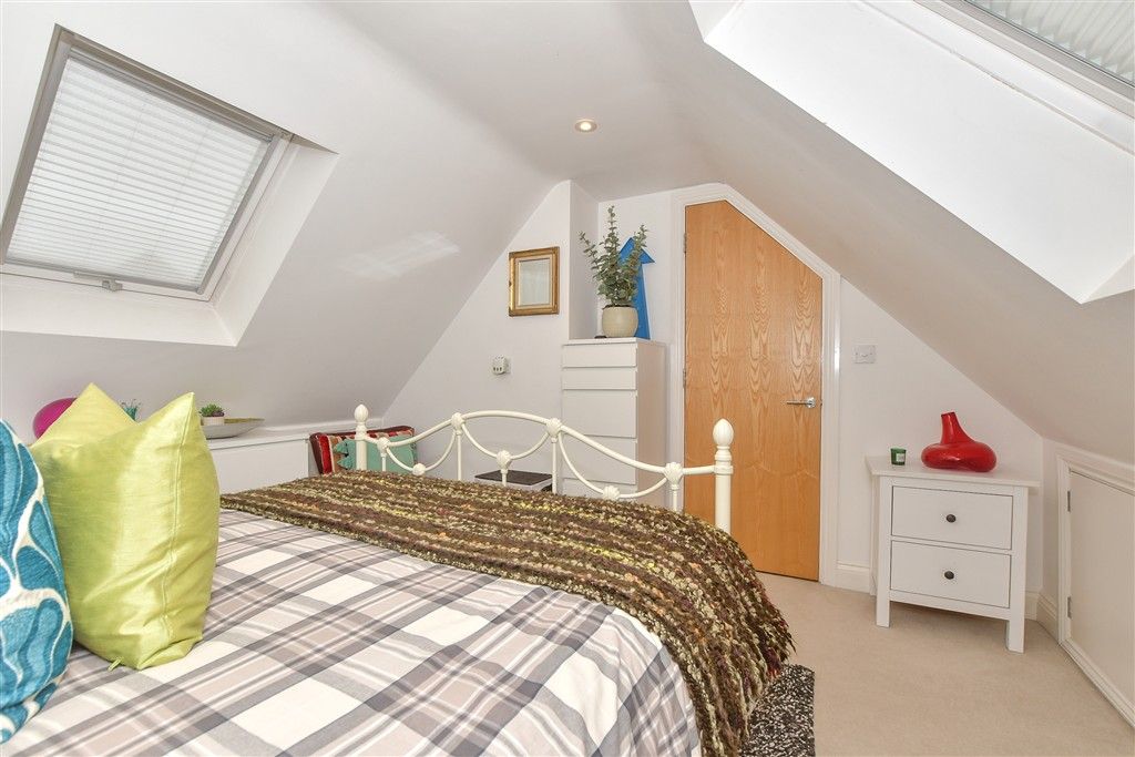 Additional image 14 of 4 bed terraced house for saleLaxton Walk, Kings Hill, West Malling, Kent ME19
