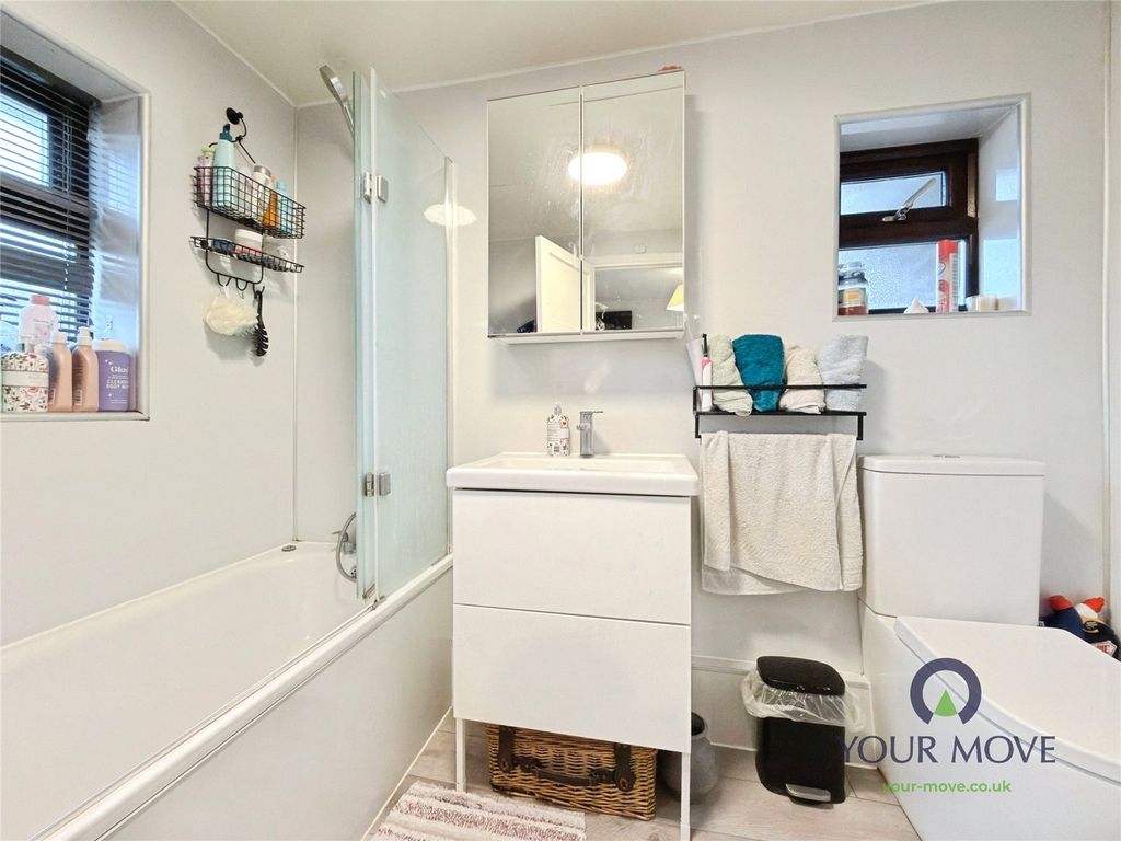 Additional image 5 of 3 bed semi-detached house for saleHelvellyn Avenue, Ramsgate, Kent CT11